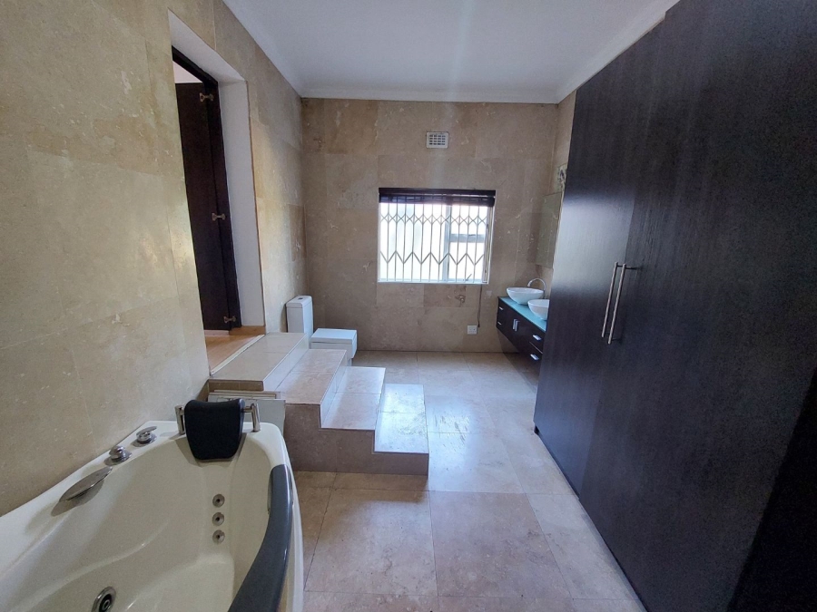 To Let 4 Bedroom Property for Rent in Brackenfell North Western Cape